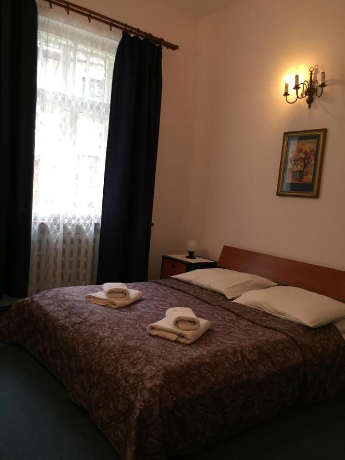Nocleg ze śniadaniem Czerwony Dwór Krynica-Zdrój